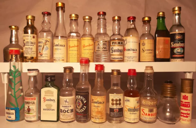 Liquori stock 62 mignon di sambuca anni '60-'70 nel lotto molti esemplari rari