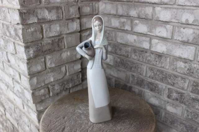 Lladro Zaphir Woman With Water Aqua Jug 15” Porcelain Figurine Statue Spain
