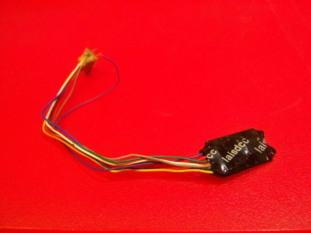 LaisDcc NEM651 Female socket to NEM652 8 Pin Wiring Harness Part No 860087 DCC