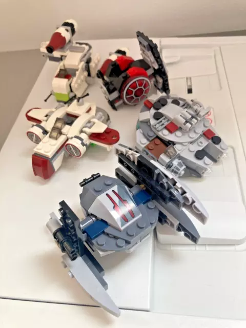 Gros lot de vaisseaux type lego  star wars microfighters faucon vautour gunship