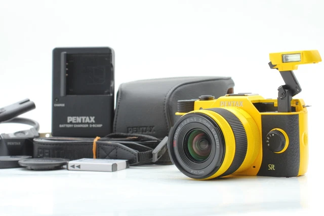 【MINT+++ w/ Case】 PENTAX Q7 12.4 MP Digital Camera 02 5-15mm Lens Yellow JAPAN