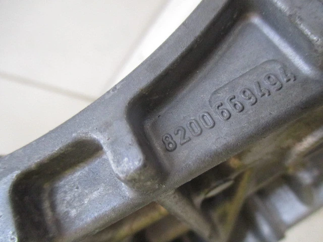 820066949 Support Poulie Tendeur RENAULT Megane 1.5 D 5P 6M 81KW (2011) 2