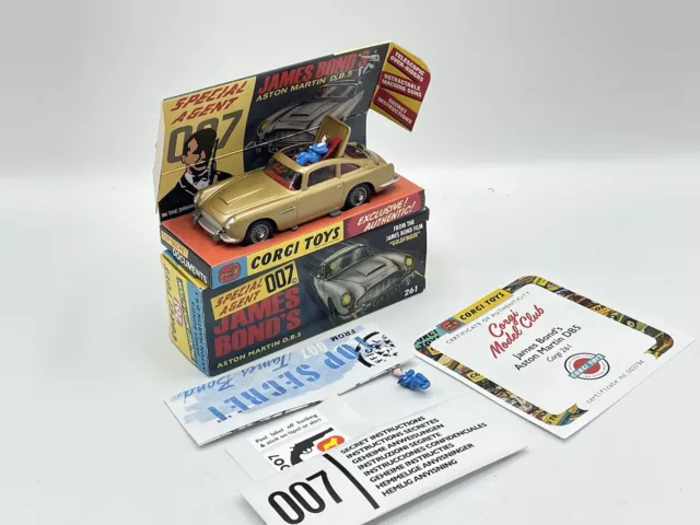 Corgi Toys Reissue No 261 James Bond’s Aston Martin DB5 Gold Boxed