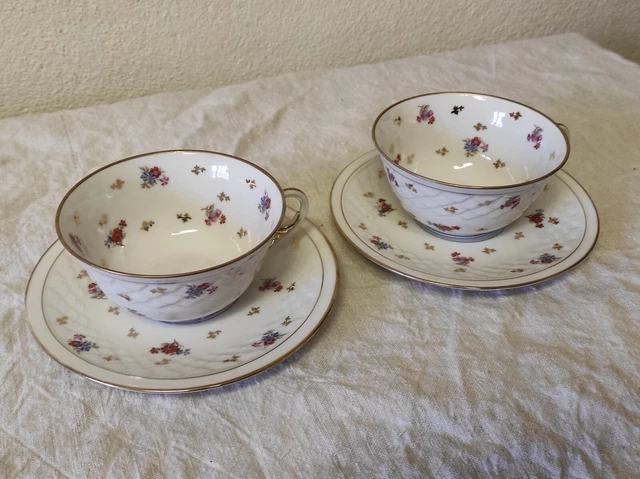 2 anciennes Grandes Tasses en porcelaines de Limoges + sous tasses déco floral