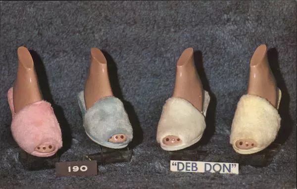 Advertising "Deb Don" Ladies Casual Footwear Chrome Postcard Vintage Post Card