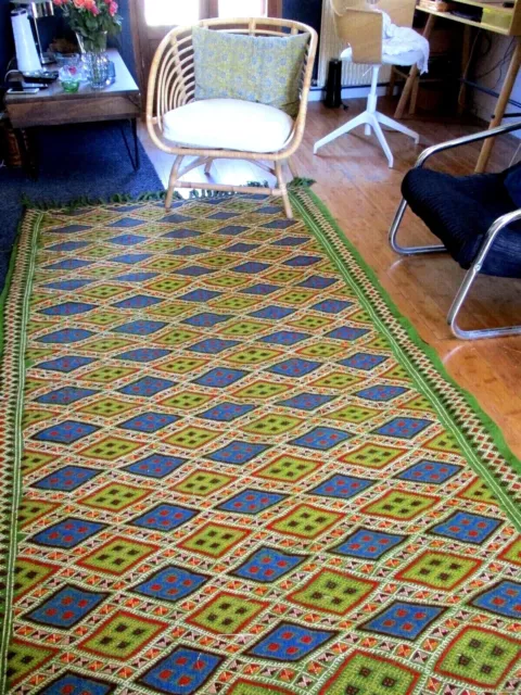 tapis tissé main 145 x 200 déco ethnique en laine artisanat kilim vert moderne