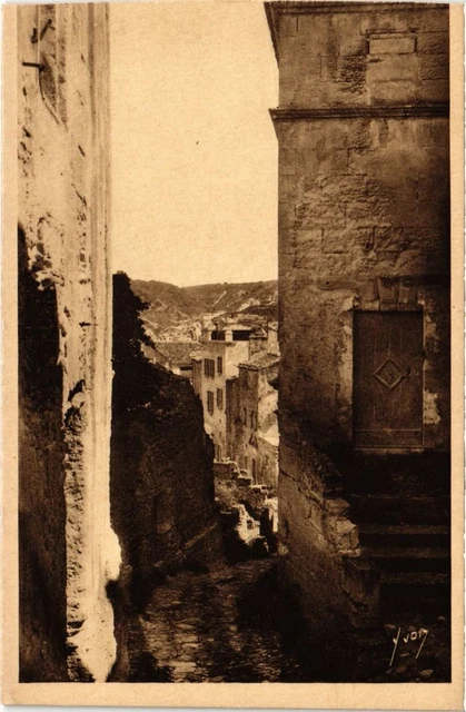CPA LES BAUX-de-PROVENCE Vieille Rue Conduisant aux Ramparts (1291163)