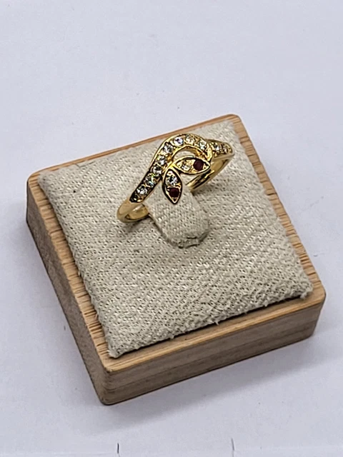 Bague Plaque Or & Strass Signée Camille Lucie – Diamètre 18 Mm – Bijou Occasion Très Bon état