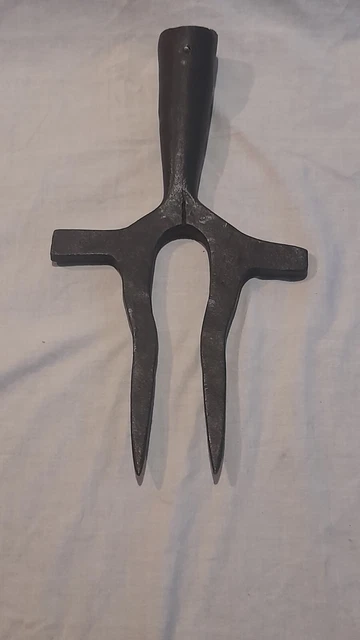 Ancien Coupe-betterave En Fer Forgé – Outil Du XIXe Siècle – Art Populaire
