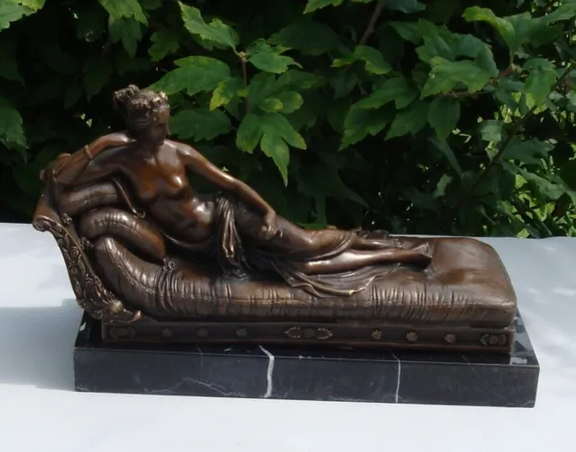 Estatua Damisela Sexy Art Deco Estilo Art Nouveau Estilo Bronce sólido Firmado