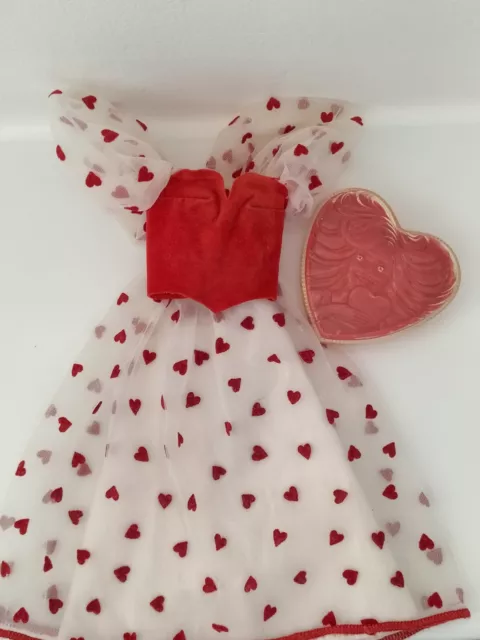 Loving You Barbie Dress & Heart Box  1983