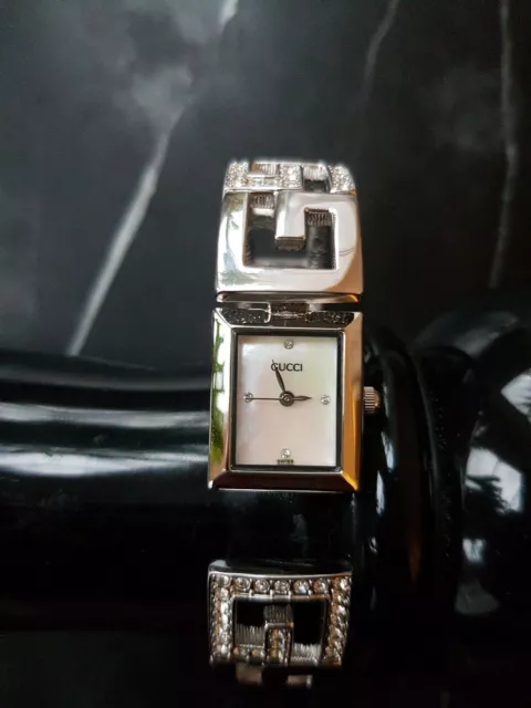 Gucci outlet argent watch
