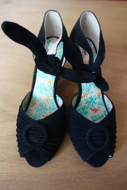 WOMEN S SIZE 9 Miss L Fire Loretta Black Ruched Peep Toe Heels Shoes EUR42 112.00 PicClick UK