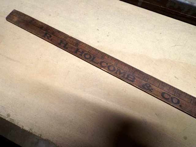R. H. Holcomb FUELS & FEEDS NEWTOWN, Ct.  Wood Yardstick & FUEL GAUGE Phone 40-2