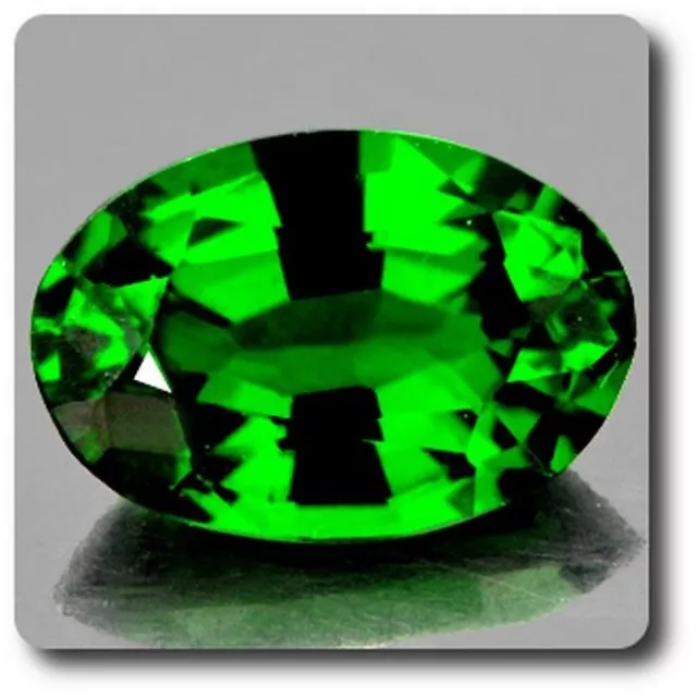 0.47 cts CHROME DIOPSIDE .IF Russie.