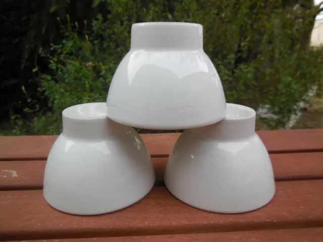 3 Petits Bols  Anciens  Blanc Ceramique Epaisse  Signee A  L' Ongle / Old  Bowl