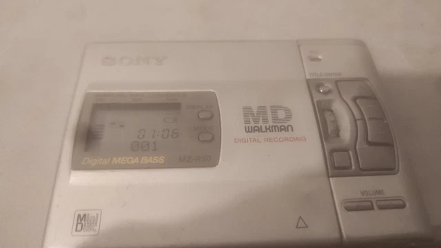 Lecteur Minidisc Sony MZ-E55 Walkman - Argent - Testé Et Fonctionnel