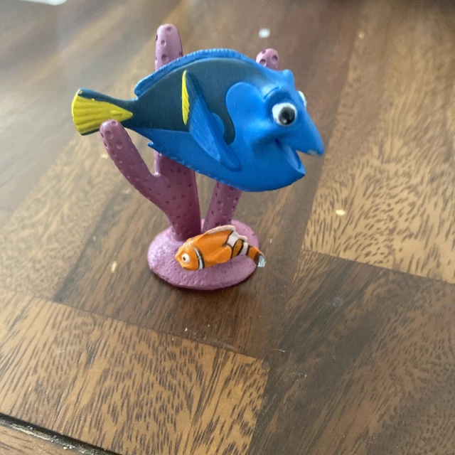 DISNEY PIXAR FINDING Nemo/ Dory Cake Topper Figure Toy (Disney Store