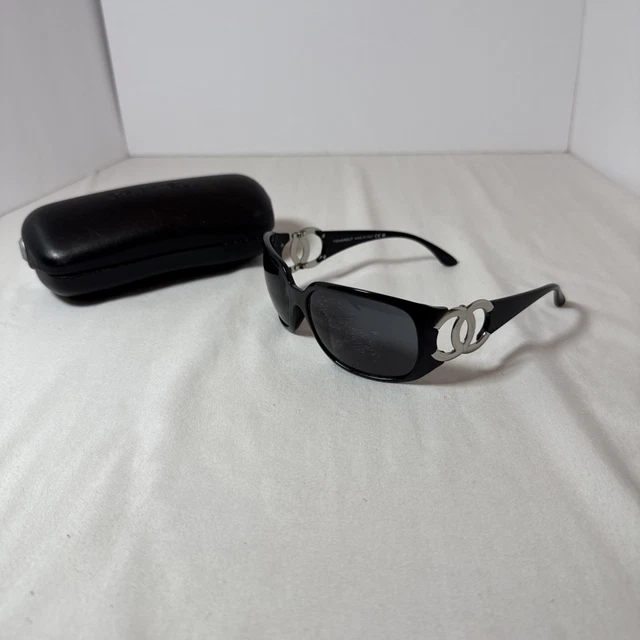 Chanel Oversized Black Silver CC Logo Sunglasses Model 6014 (Read) Chanel Oversized Black Silver CC Logo Sunglasses Model 6014 (Read)