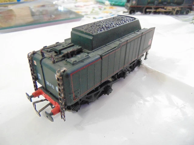 Jouef D6100 Locomotive Need to take this motor out to do a Jouef D6100 Locomotive Need to take this motor out to do a