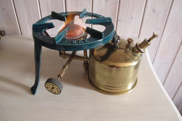 ANCIEN RECHAUD EN Fonte Emaillee Bleu Md Bb A Petrole Poignee Old Stove EUR 19,95 - FR