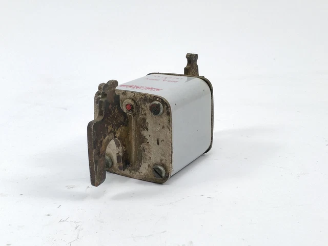 Lk / Bussmann 170E5173 Fusible 225A 500V T 4