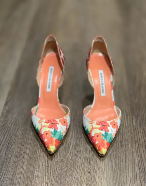 Manolo Blahnik Tayler D'Orsay Floral Pumps Heels Sz 39.5 / 9.5 🥰