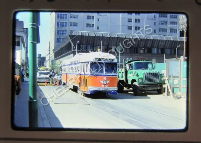 Original '80 Kodachrome Slide SEPTA Philadelphia Trolley 2753 action       36W20