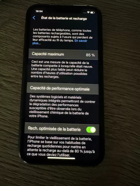 Apple iPhone 11 - 64Go - Noir (Désimlocké) A2221 (CDMA + GSM)