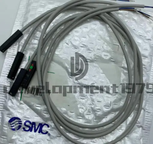 1PCS New SMC D-Y7BWV 0.5m magnetic switch