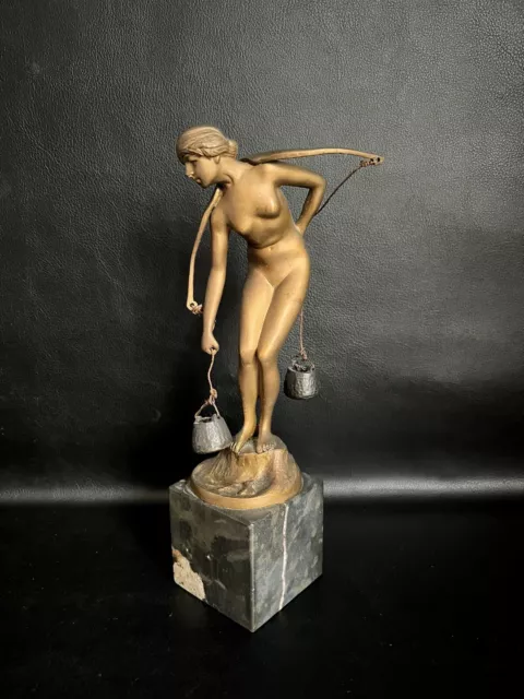 Antike Jugendstil Bronze  EROTIK ~AKT  "Die Wasserträgerin" signiert : Remi