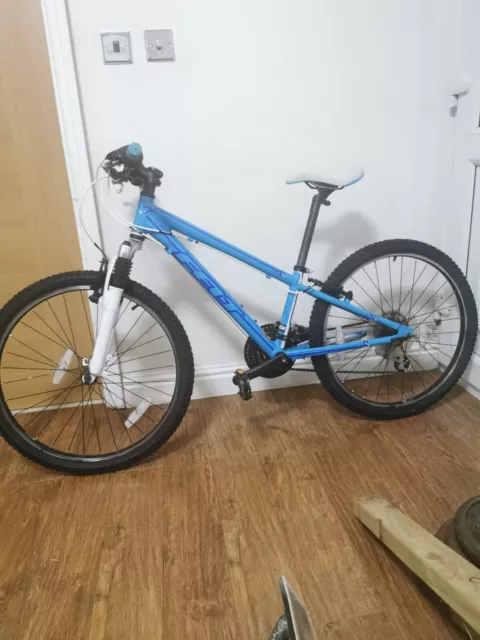 Felt n100 road bike best sale