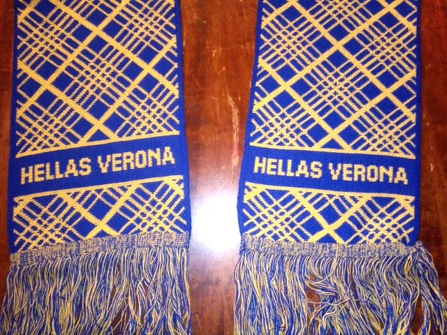 Écharpe Ultras Vérone Vintage Années 80/90 – Brigate, Laine Imprimée, Collection