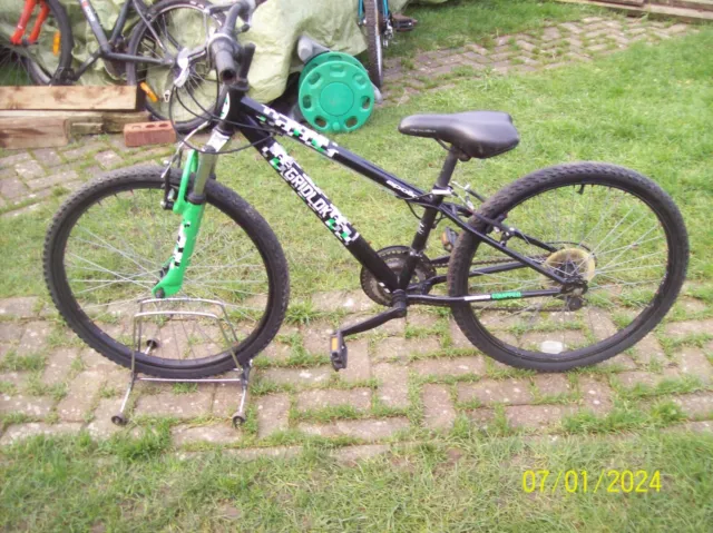 teenagers apollo gridlock mountain bike PICK UP ONLY