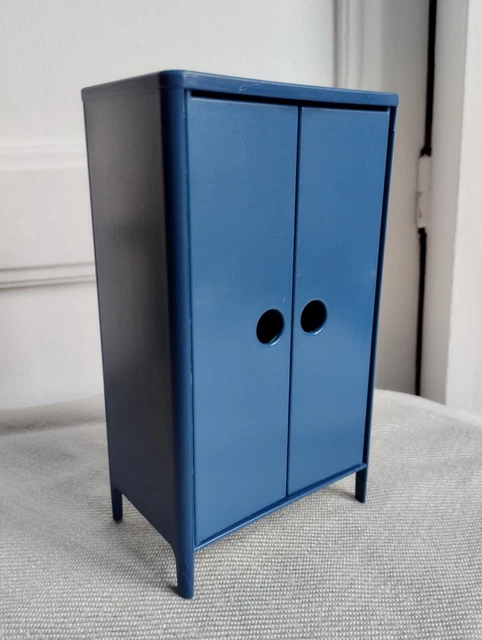 Armoire Vintage Pour Poupée – REXYL Plastic – Fabriquée En France – Très Bon état