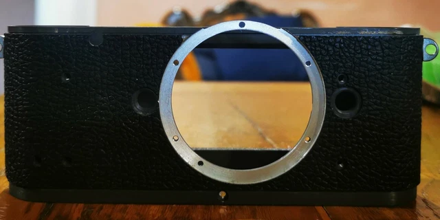 Leica M4-2  housing-shell in excellent condition