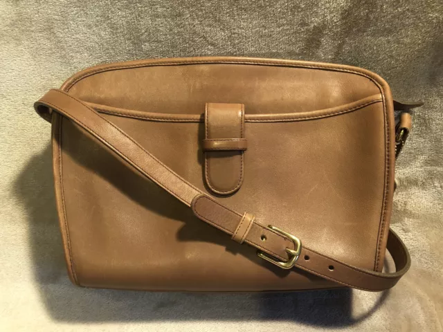 Vintage Coach Large Swinger Bag Leather Shoulder Bag British Tan 4040