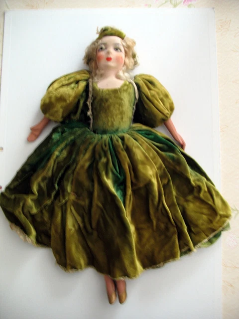 Grande robe et manteau Poupée ancienne en coton et dentelle