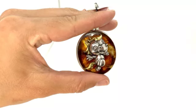 Horse Silver Pendant On Natural Amber Plate Oval Shape Gold Plated Gift Horses