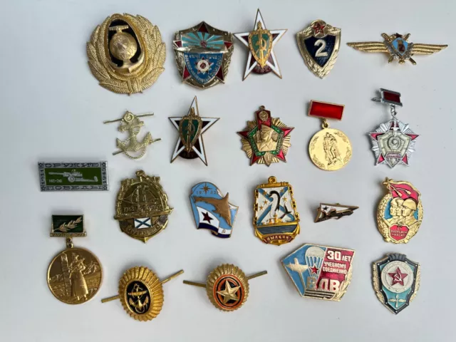 21 Pcs of LOT COLLECTION RUSSIAN SOVIET BADGE PIN USSR