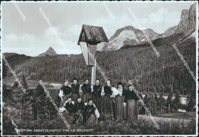 cg431 cartolina costumi caratteristici fra le dolomiti