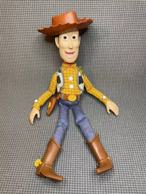 Disney Pixar Thinkway Toy Story Sheriff Woody Pull String Talking Doll. Working