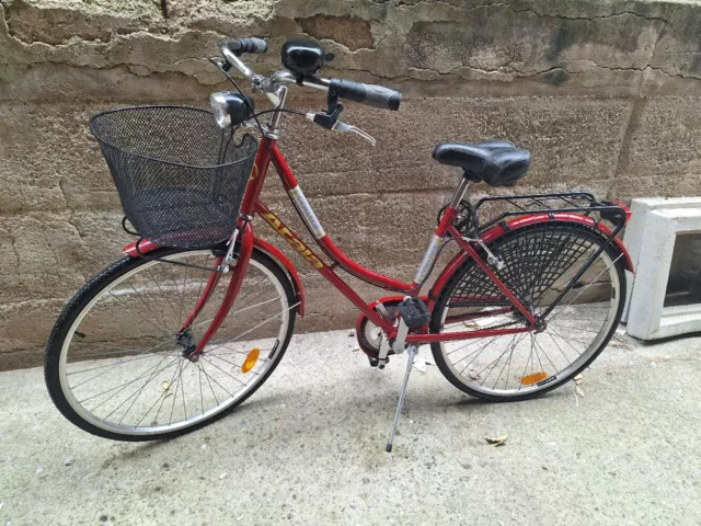 BIcicletta da passeggio Atala Unisex misura 26 Rossa Mai usata