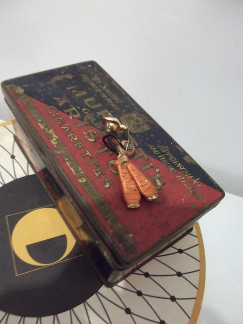 Jolie Petite Broche Ancienne - Bijou Fantaisie Vintage En Alliage Avec Pierres