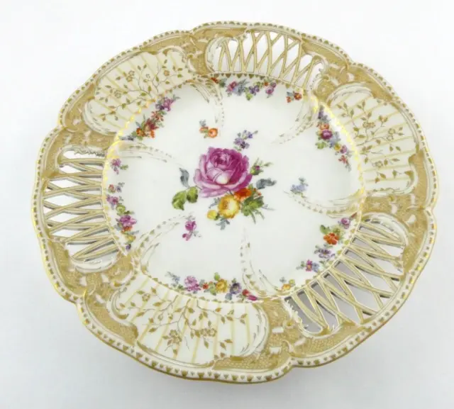 Vintage KPM Porcelain Main Peint Assiette Rose Fleur Centre Percé Motif