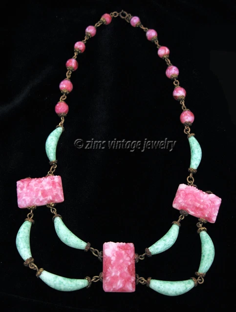 Antique ART DECO Czech molded Pink FLORAL green Glass festoon NECKLACE