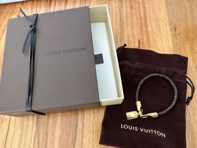 LOUIS VUITTON Monogram Luck It Bracelet 19 70844