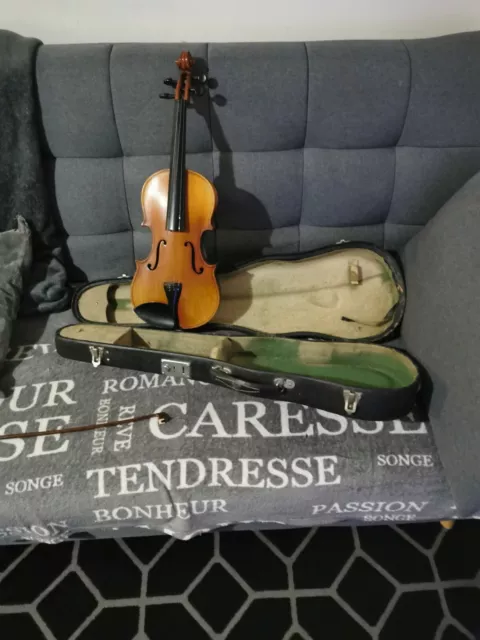 SUPERBE violon d'étude accompagné de son écrin rigide de transport