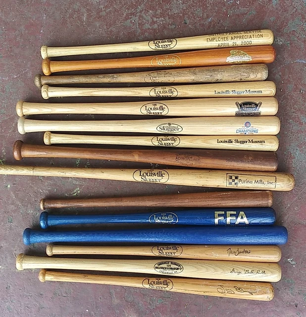 Louisville Slugger Mini Bat 18 Inch Slugger Museum & Factory Souvenir