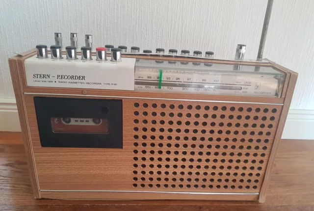 DDR RFT Radio Stern Kassetten Recorder R 160 weiß  defekt für Bastler